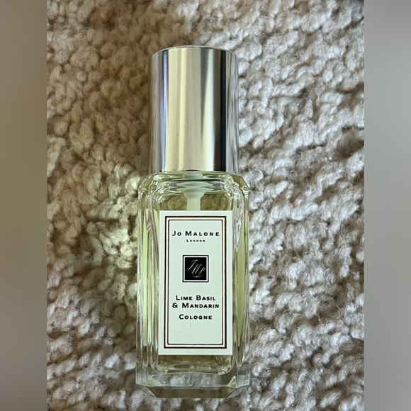 Jo Malone Mini Essentials Trio with Gift Box - Picture 5 of 9